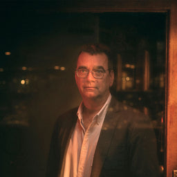 Mick Herron © Mikael Buck