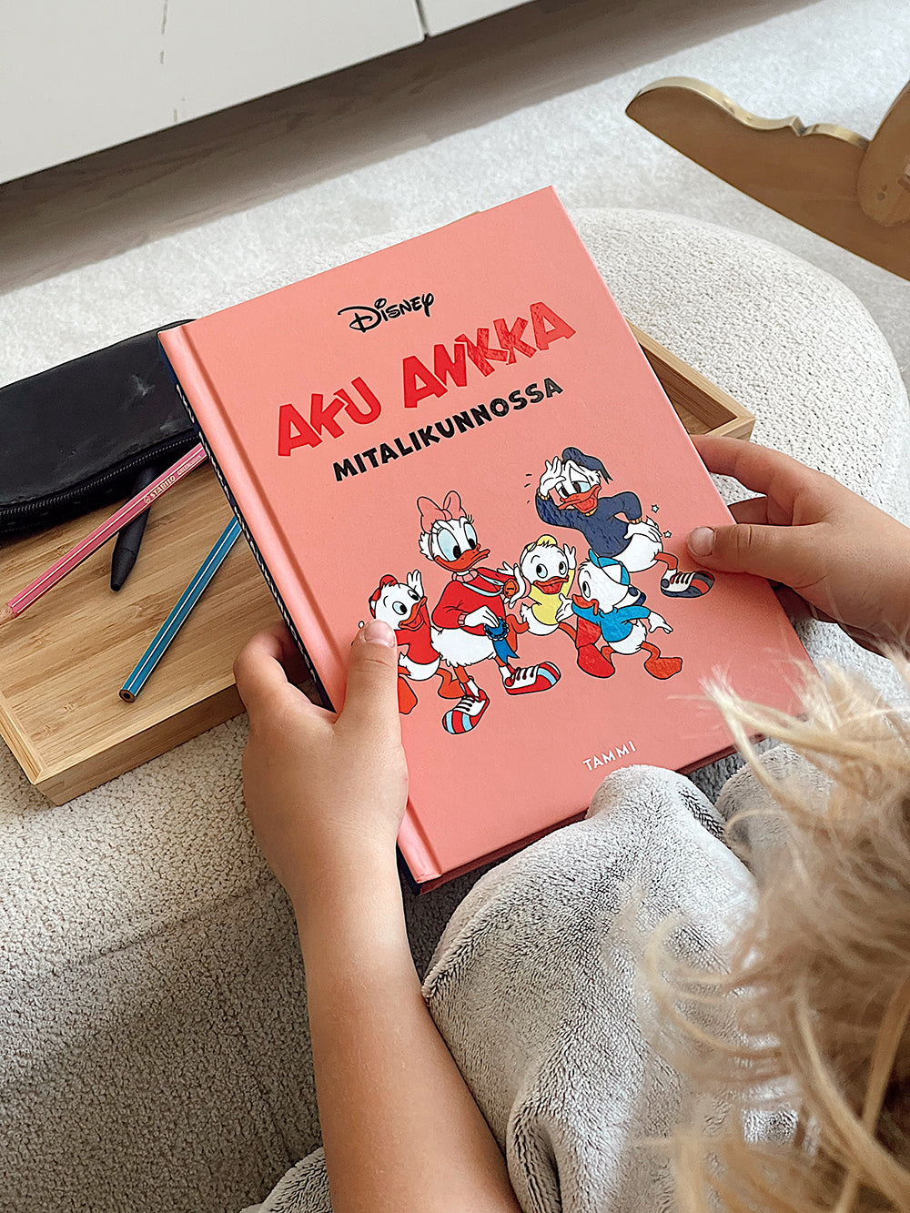 Aku Ankka mitali kunnossa -kirja