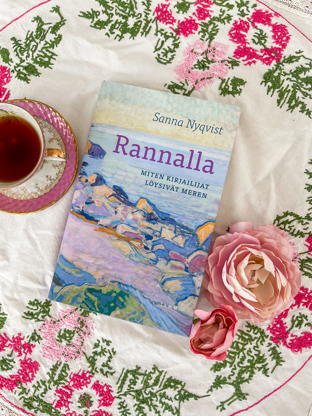 Rannalla-kirja