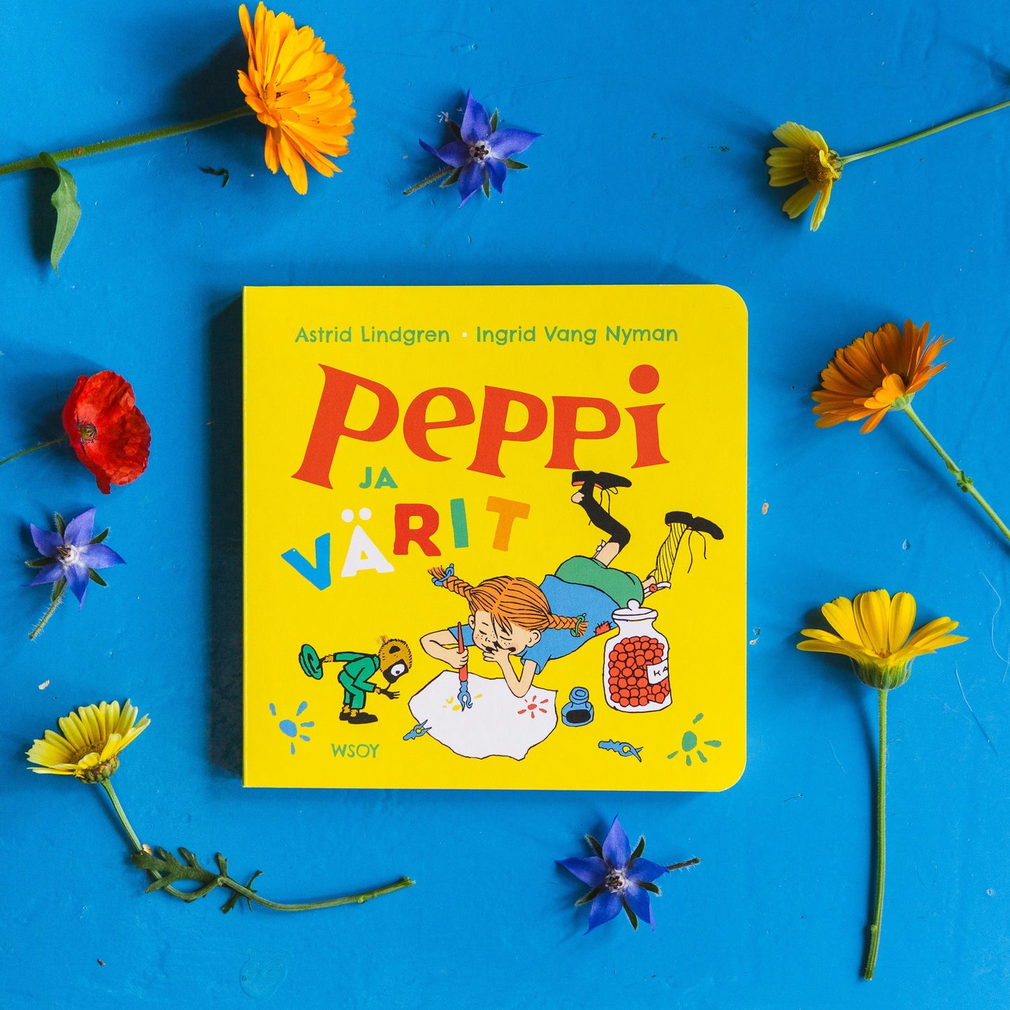 Peppi ja värit kirjat