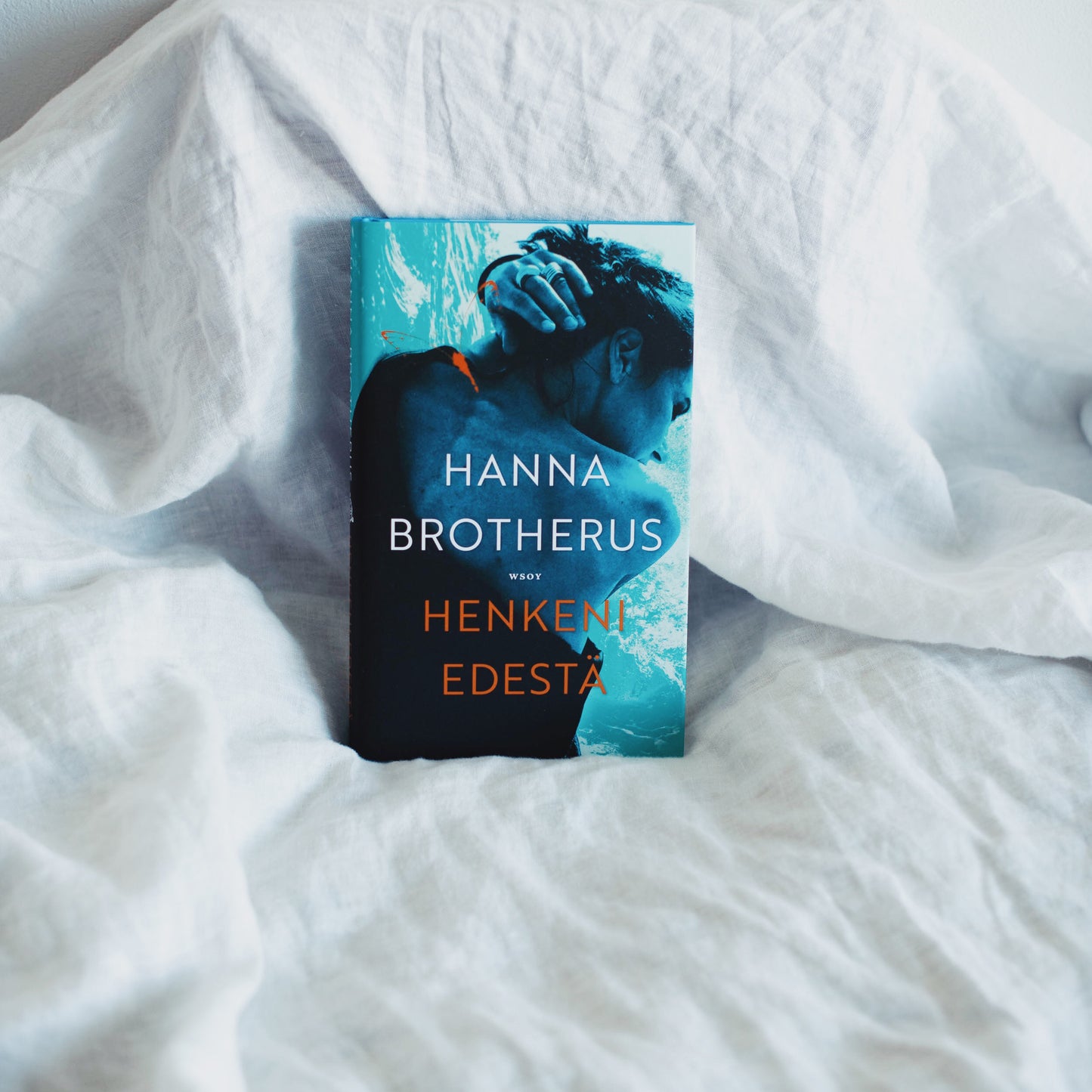 Hanna Brotherus Henkeni edestä