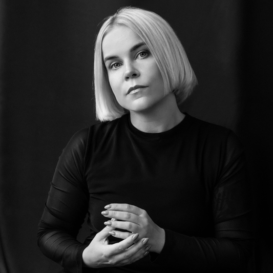 Katri Ylinen: 5 kysymystä, joilla rikot jään saatananpalvojan seurassa
