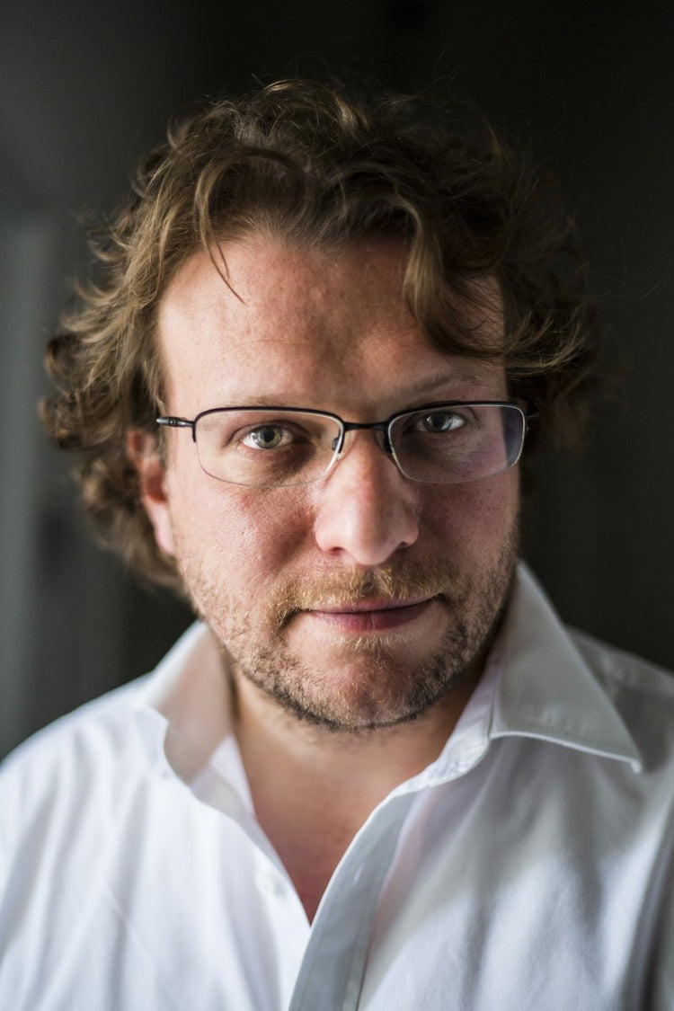 Peter Pomerantsev Milan Jaros
