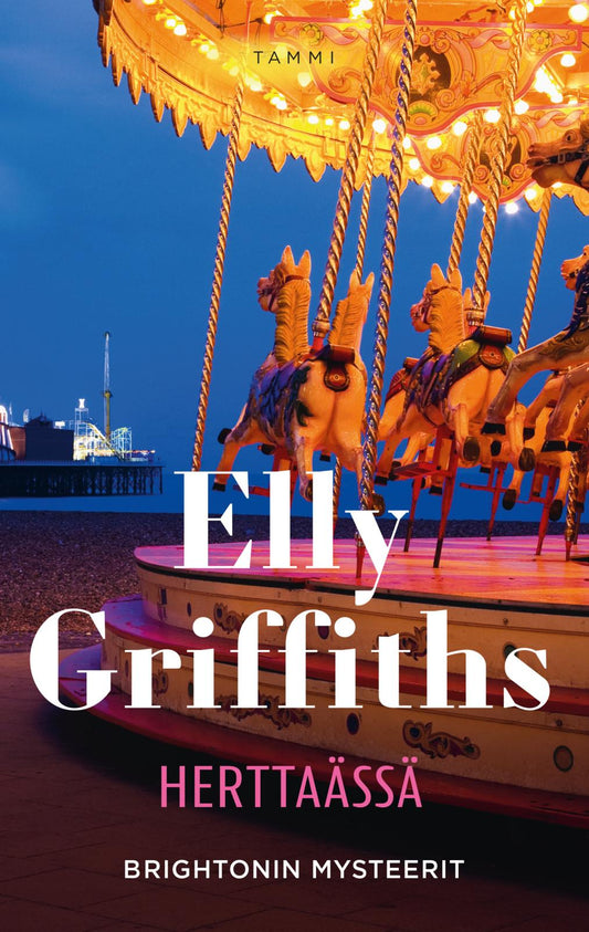 Etukansi. Elly Griffiths. Herttaässä.
