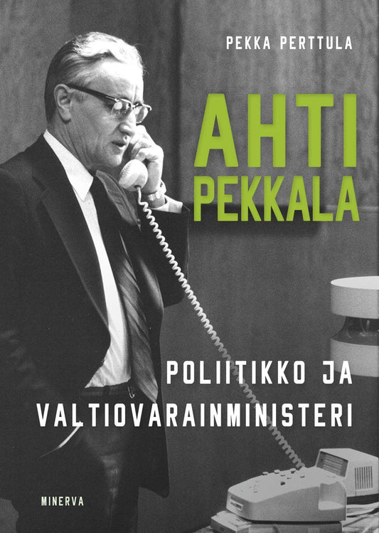 Etukansi. Pekka Perttula. Ahti Pekkala.