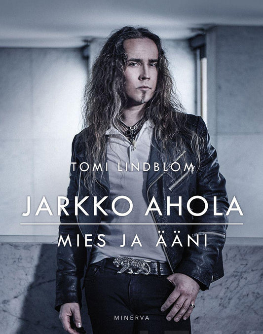 Etukansi. Tomi Lindblom. Jarkko Ahola.
