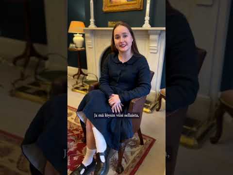 Lotta-Sofia Saahko kirjastaan Matkalaukkulapsuus